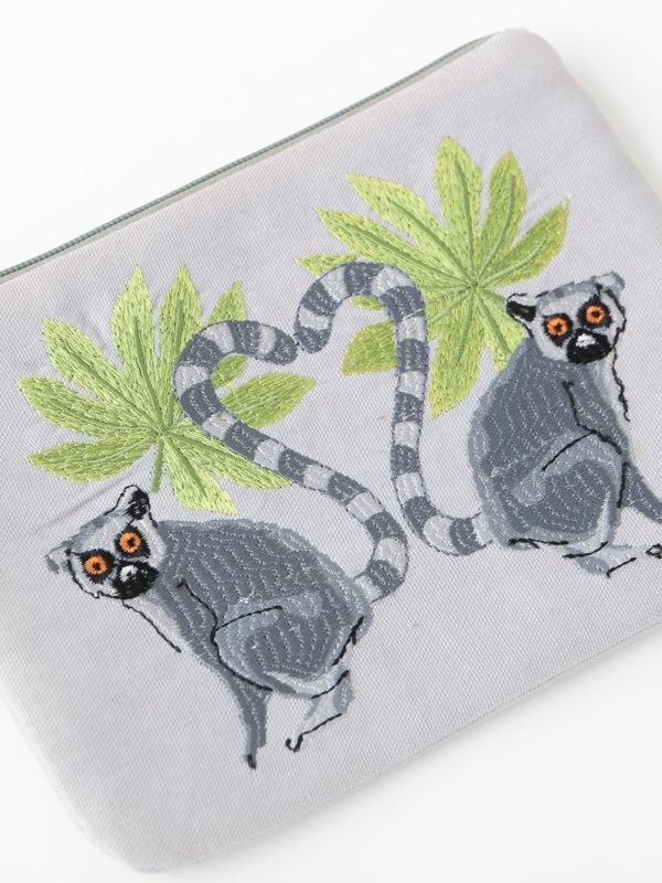 ワオキツネザル刺繍ポーチL 20×15cm （グレー）M26-2172GY