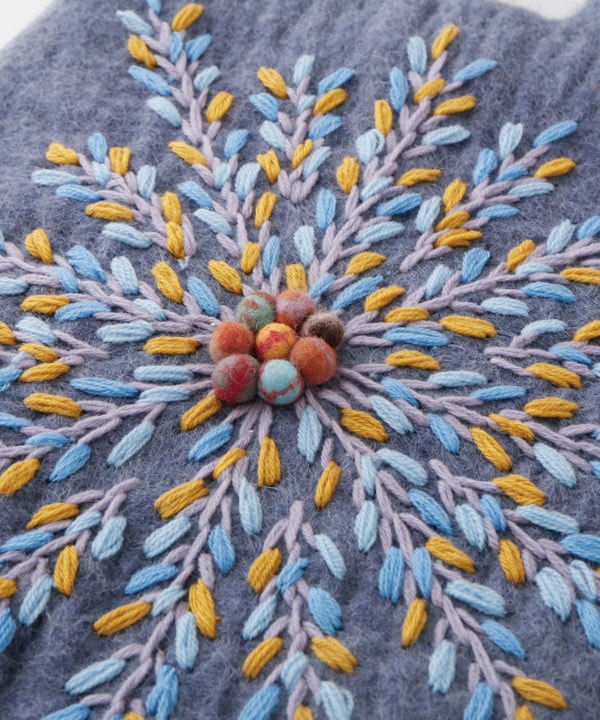 コーラルアンドタスク　ガーランド 刺繍 フェルト　フラワー Amazon.co.jp: コーラルアンドタスク ガーランド 刺繍 フェルト