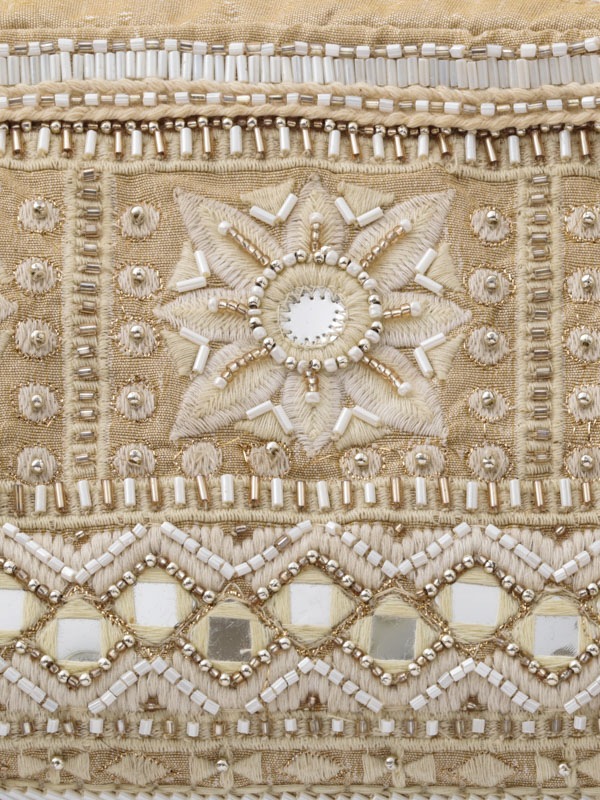 ビーズ刺繍ポーチ 20×14×4cm （3カラー）M42-0863