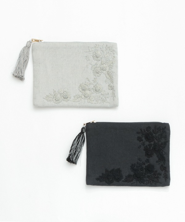 モノトーン花刺繍 ポーチ M42-2697