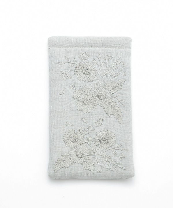 モノトーン花刺繍 メガネケース M42-2698