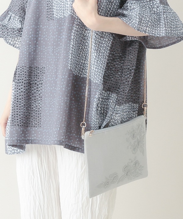 モノトーン花刺繍 ショルダーバッグ M42-2699