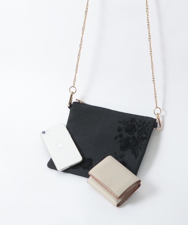 モノトーン花刺繍 ショルダーバッグ M42-2699