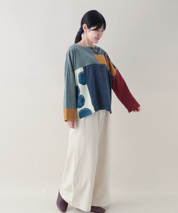 コーデュロイとプリント生地のパッチワークブラウス 25W431MX