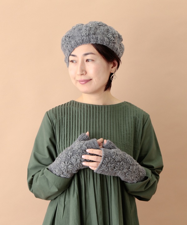 シンプルフラワ－ハンドウォーマー（4カラー）H24W023