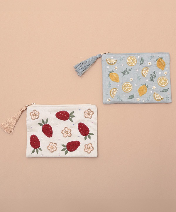 フルーツ刺繍（イチゴ・レモン）ポーチL M42-2705