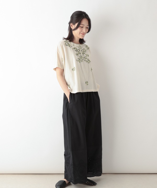 縁がかわいい刺繍コットンパンツ 26S029