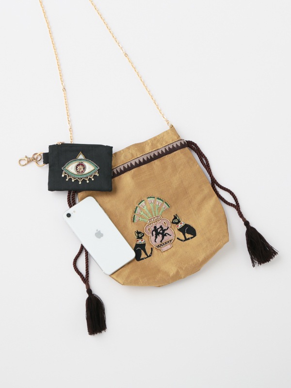 バステト・アヌビス刺繍ポーチショルダーバッグ 21×24×マチ6cm (2カラー)M42-2404