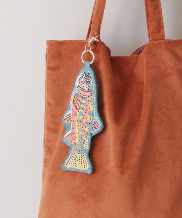 フィッシュ刺繍 キーポーチ バッグチャーム M42-2708