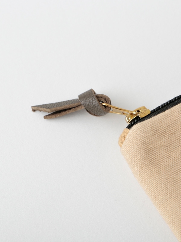 抽象画刺繍ポーチ 13×13cm （2カラー）M26-2173