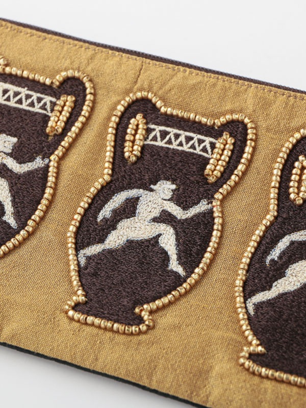 ギリシャ壺刺繍横長ポーチ 18×9cm （2カラー）M42-2405