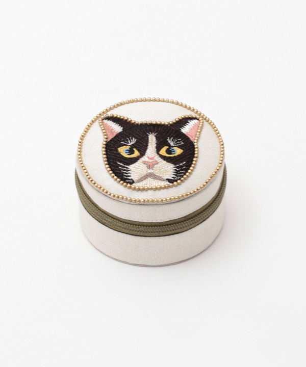 キャット刺繍 ラウンドケース M42-2712