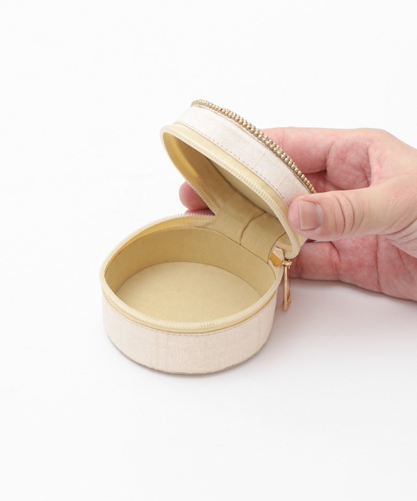 キャット刺繍 ラウンドケース M42-2712