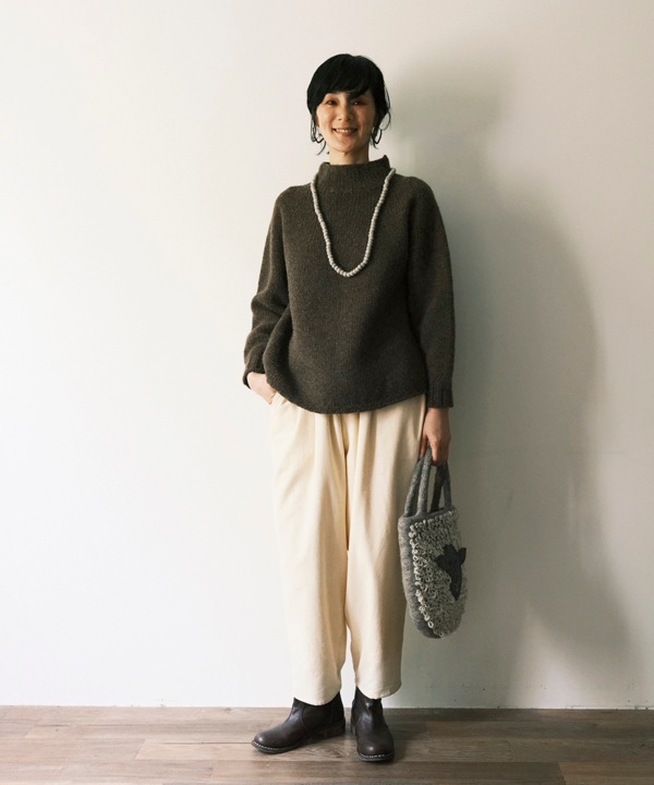 コーデュロイとお花ブロックプリントラフパンツ 25W449