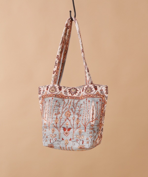 ラグ柄 コットン素材 トートバッグ（2カラー）H24W034