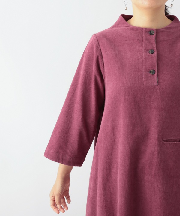 コーデュロイとお花ブロックプリントオフボトルネック・ワンピース 25W450