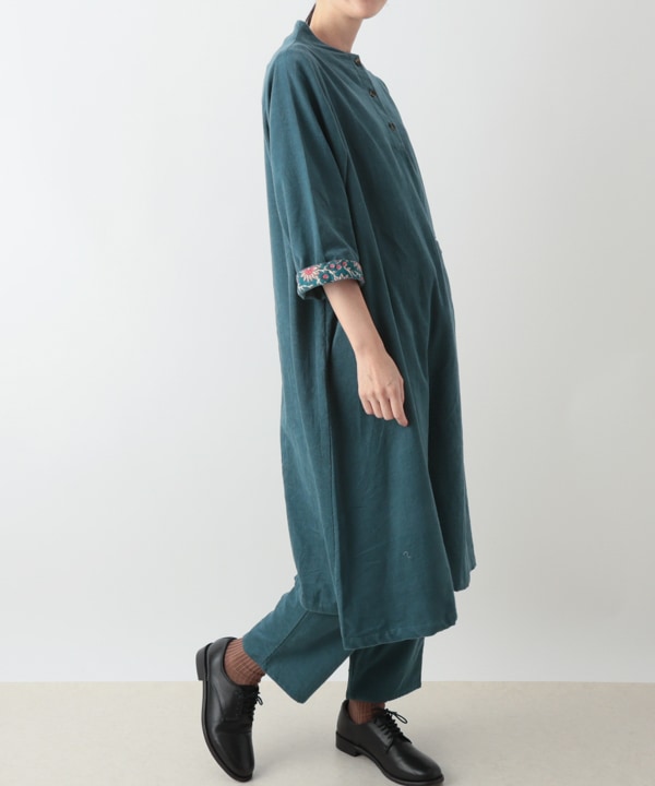 コーデュロイとお花ブロックプリントオフボトルネック・ワンピース 25W450