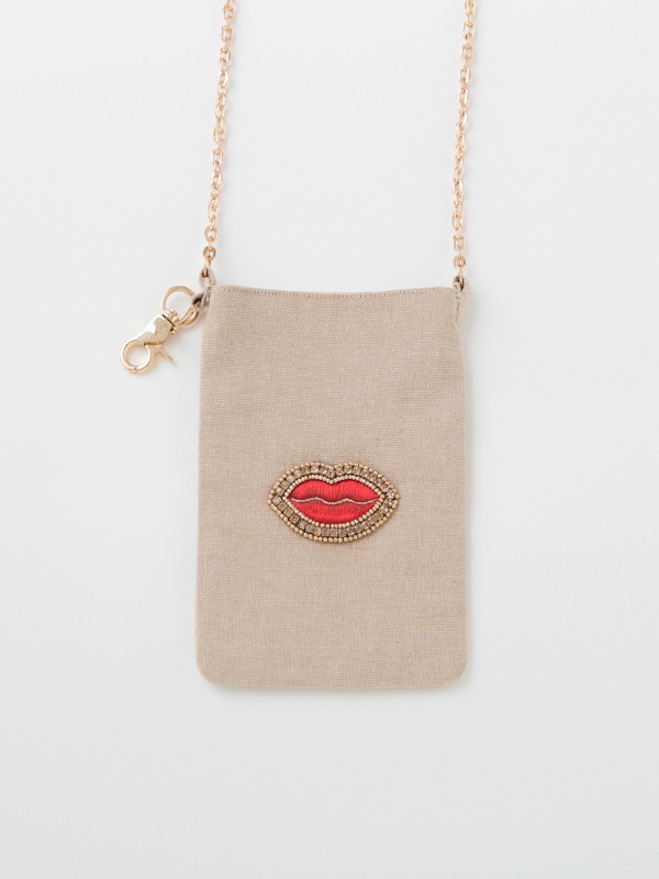 くちびるスマホポシェット（3カラー） M42-2236