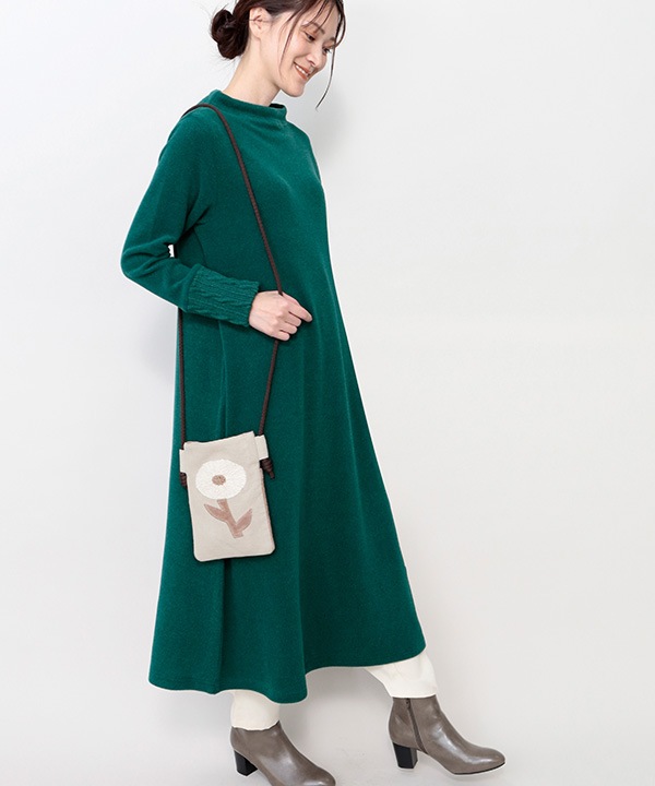 ふわふわカットソー ワンピース 24W055