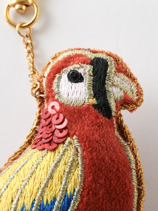 ザリ刺繍オウム バッグチャーム（キーホルダー） M21-0945 