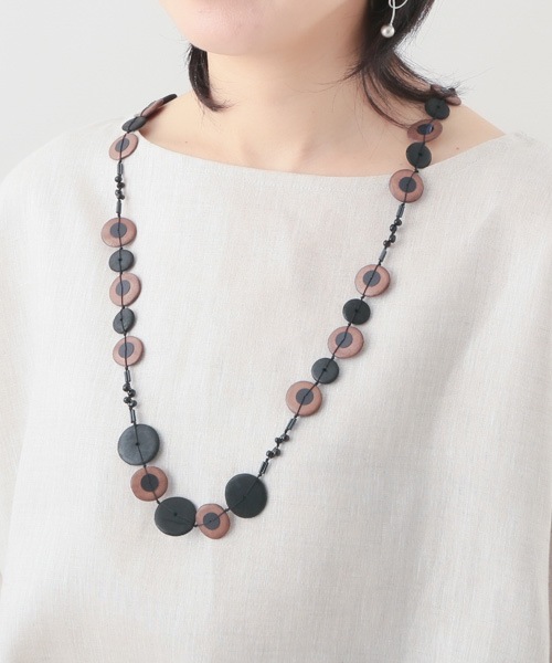 ウッド フラットサークル モノトーン ネックレス A25SPN018