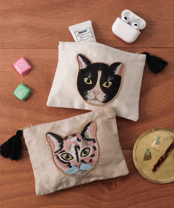 キャット刺繍フラットポーチ 17×13cm （3カラー）M42-1913