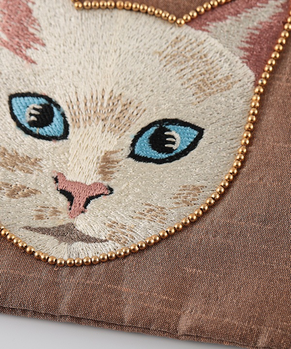 キャット刺繍フラットポーチ 17×13cm （3カラー）M42-1913
