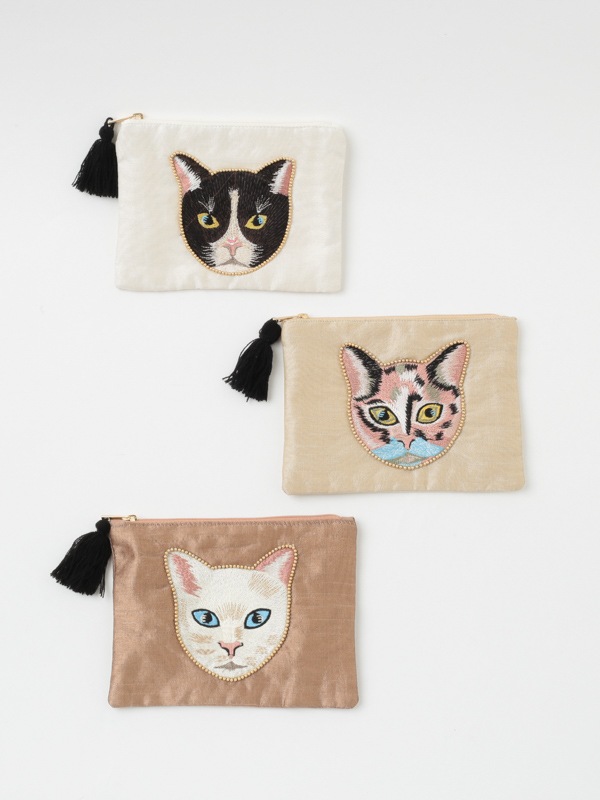 キャット刺繍フラットポーチ 17×13cm （3カラー）M42-1913