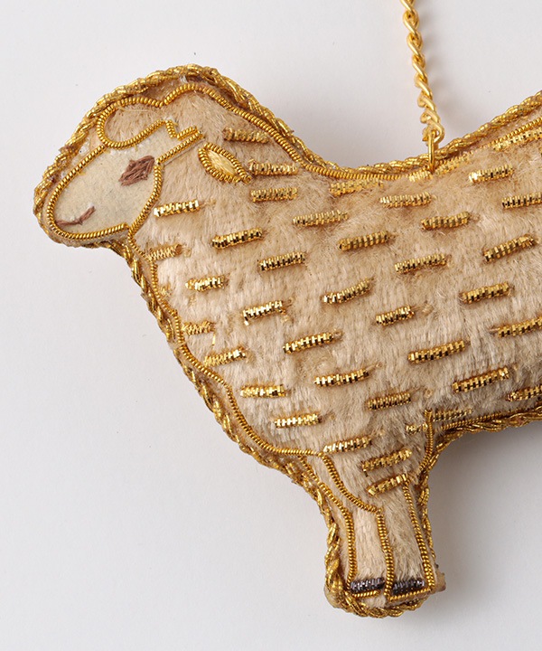 ザリ刺繍 ヒツジ バッグチャーム（キーホルダー） M21-2905