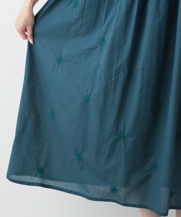 ラクノウ風刺繍コットンワンピース 25W011