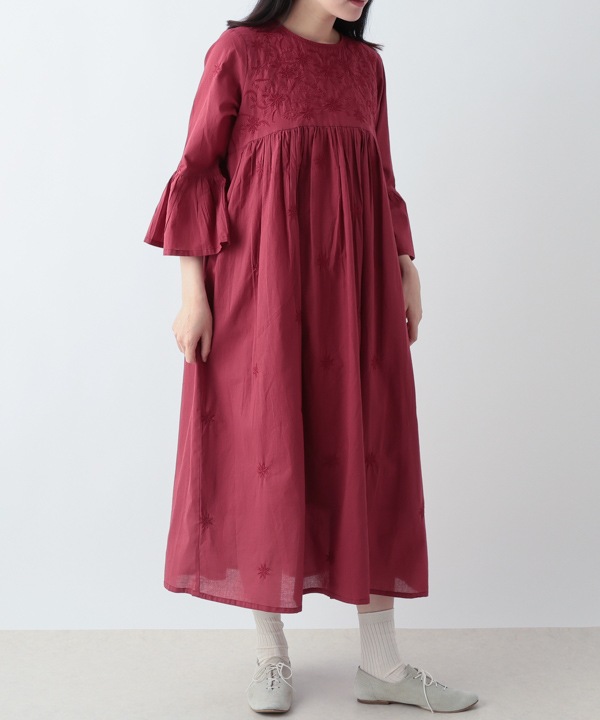 ラクノウ風刺繍コットンワンピース 25W011
