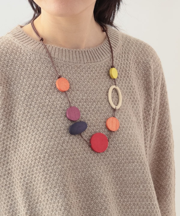 ウッド カラフルモチーフネックレス A25WPN084MX