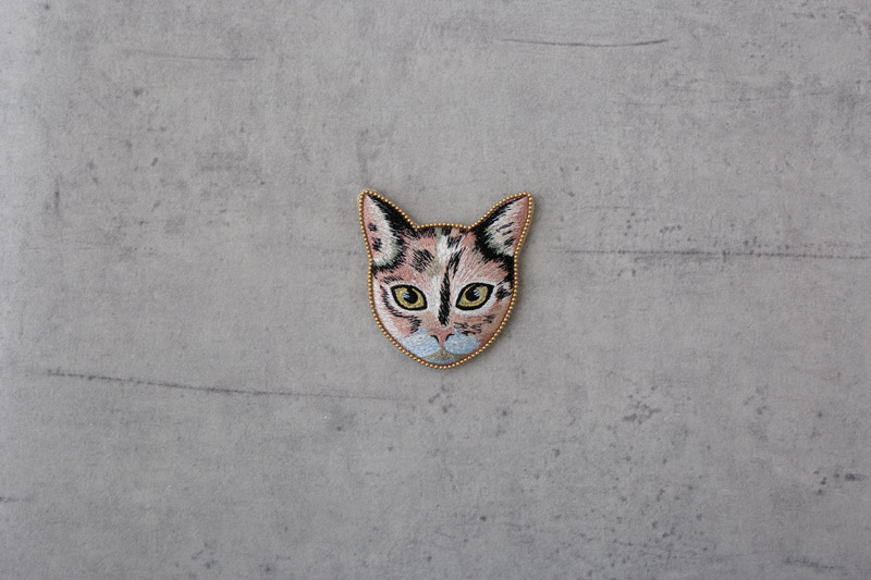 キャット刺繍 ハンドミラー（3カラー） M42-1915