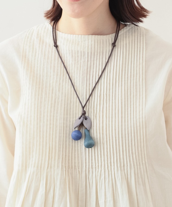 ウッド フルーツトップネックレス A25WPN086