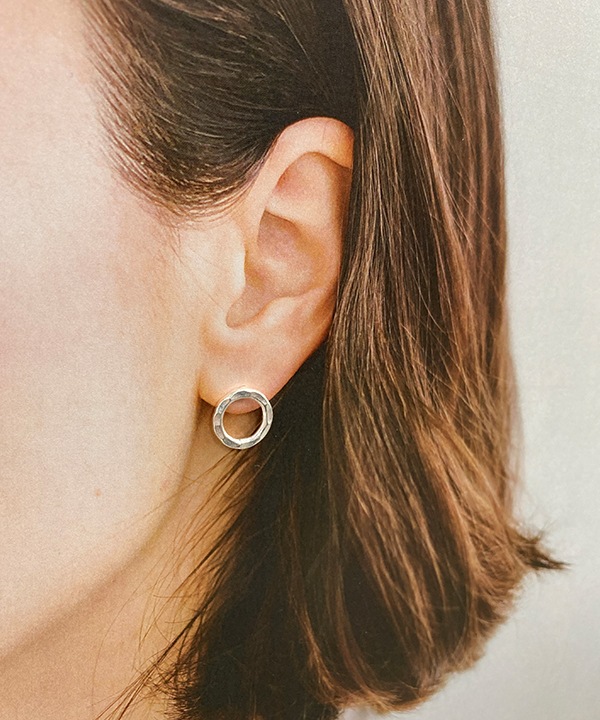 カレンシルバー サークル スタッド ピアス TGSE-2210 ★