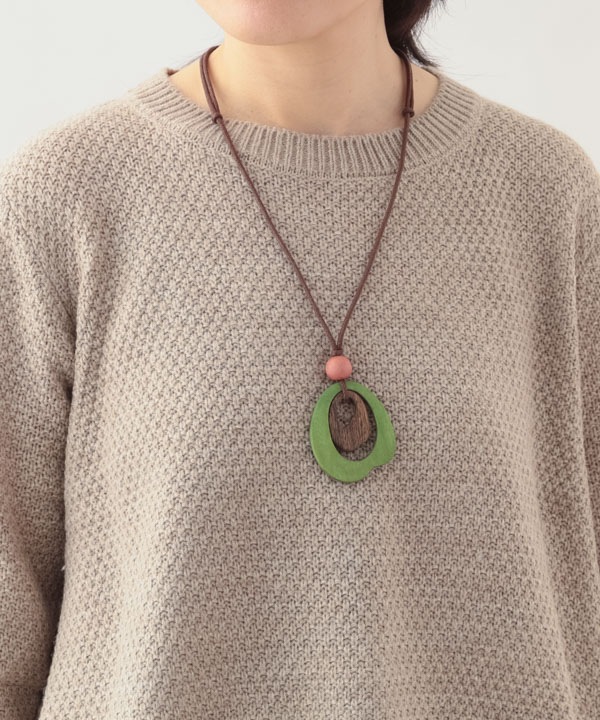 ウッド アボカドタイプネックレス A25WPN088GN