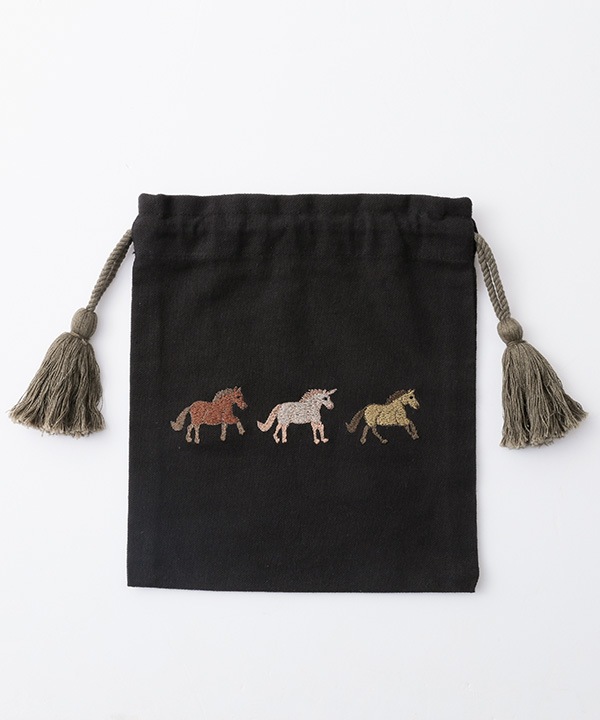 ウマ刺繍巾着 M26-2782