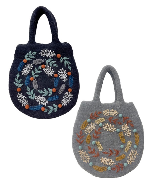 ウール フラワーリース刺繍 卵型フェルトバッグ H25W274
