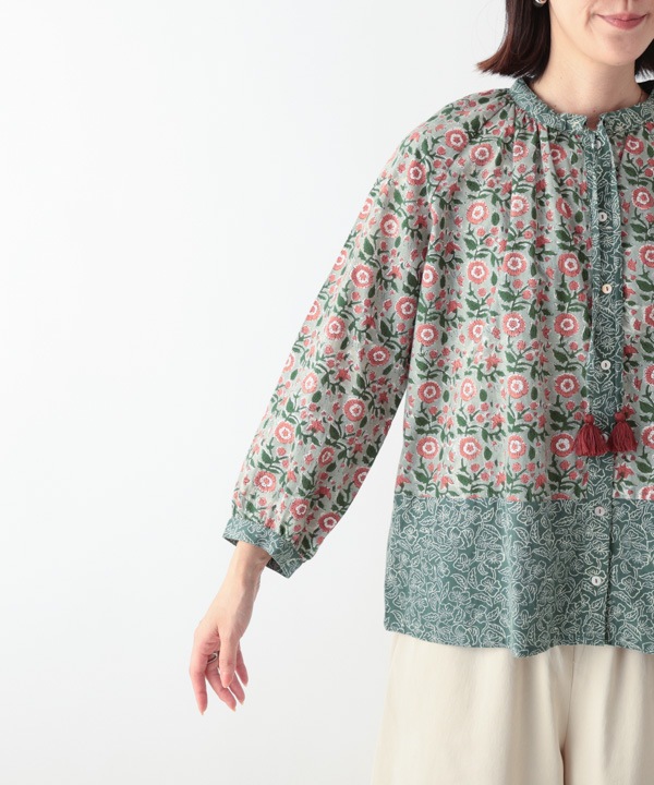 フローラルブロックプリントコットンブラウス 25W021 