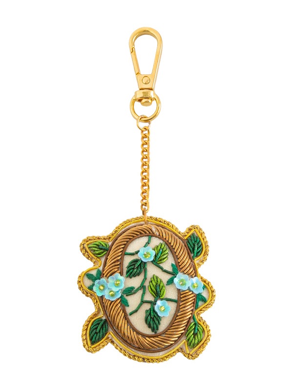 ザリ刺繍アルファベットフラワーA-Z バッグチャーム（キーホルダー） M21-1792