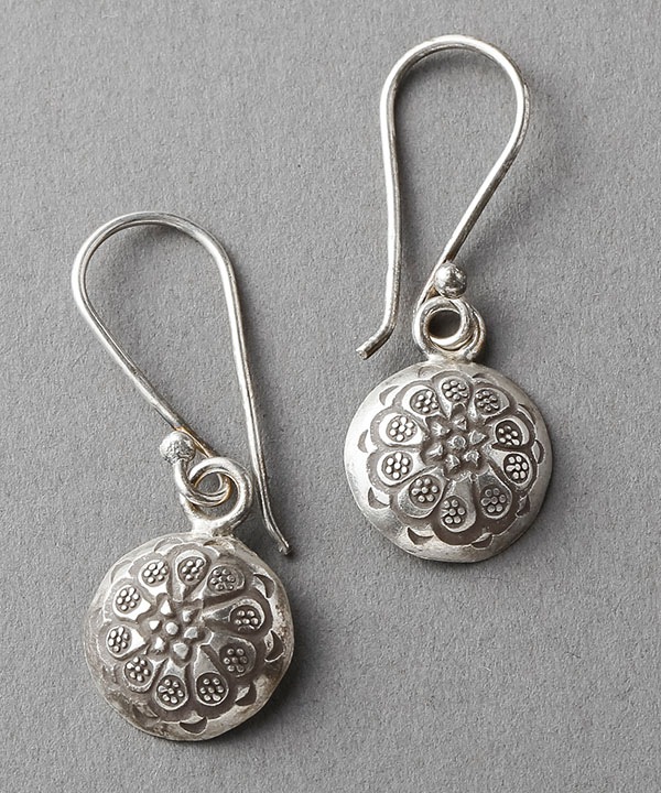 カレンシルバー ラウンドフラワー フック ピアス TGSE-2209 ★