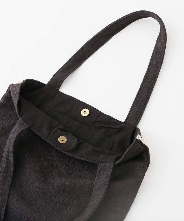 ジャングル刺繍トートバッグ（2カラー） M30-2545