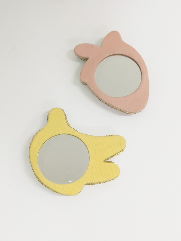 フルーツ ハンドミラー（2カラー）M42-2409