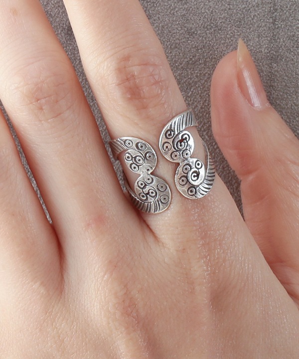 カレンシルバー 幅広デザイン 4方ラウンド リング（3サイズ） 調整可 TGSR-2097 ★