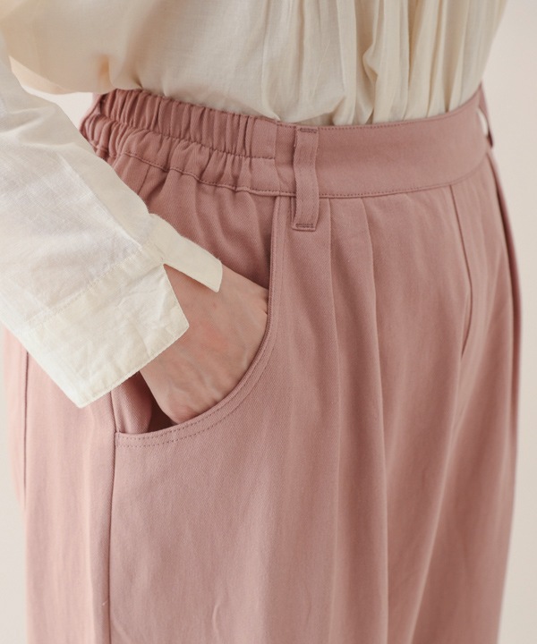 起毛コットンゆったりテーパードパンツ 25W037