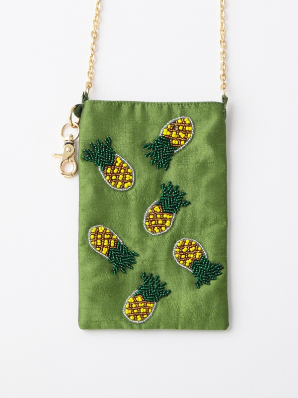 ビーズ　総刺繍　刺繍　ビーズ刺繍　バック　ポシェット　出前一丁　レア　当時物 ZARA】ビーズ刺繍入りクラッチバッグ 6573/510/202 (ZARA