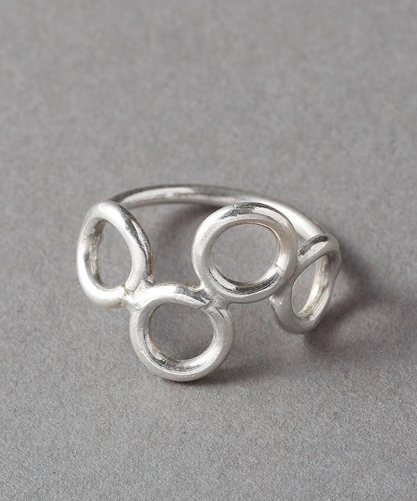 カレンシルバー 4連サークル リング(3サイズ) TGSR-2294 ★