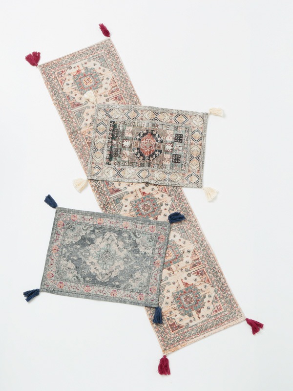 デジタルプリントテーブルランナー（3カラー） M30-1639