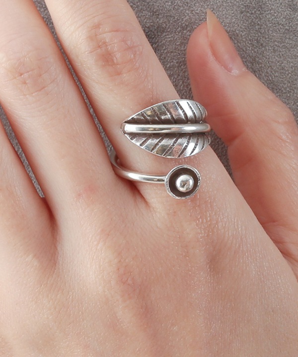 カレンシルバー リーフロール リング（フリーサイズ） 調整可 TGSR-2295 ★