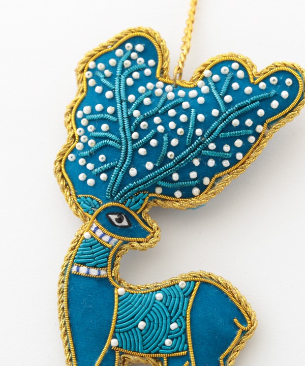 ザリ刺繍 ゴンド・アート シカ バッグチャーム（キーホルダー）  M21-2485